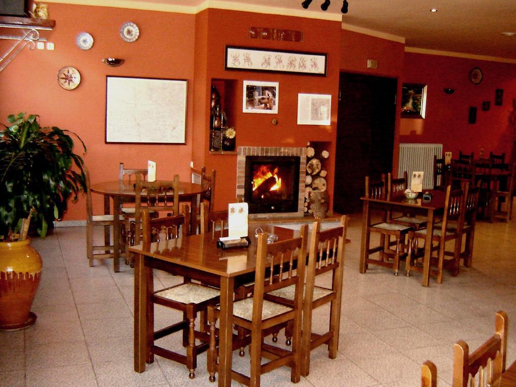 Hotel La Farga รีโปลล์ ภายนอก รูปภาพ